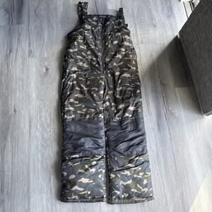 Kids London Fog Heavyweight Snow Bibs, Camo, Size Large (14/16)